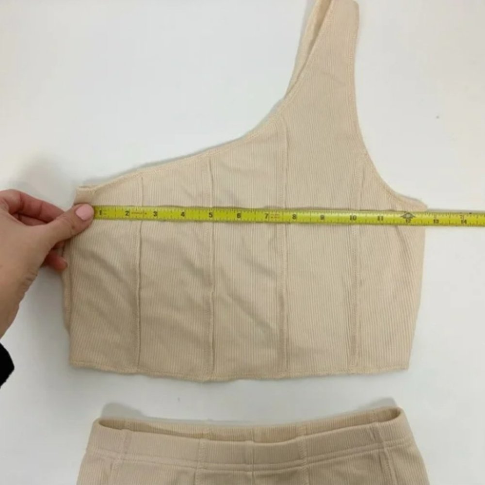 Superdown Lizzy Ribbed Short Set in Tan - Picture 3 of 8